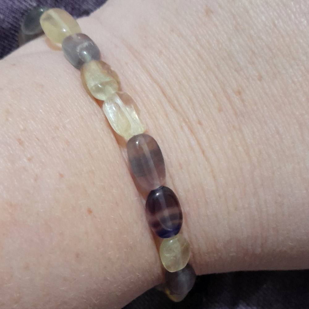 Handmade Rainbow Fluorite Stretch Bracelet - Picture 3 of 3